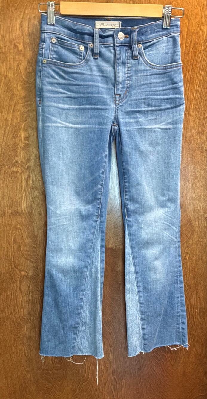 Madewell Cali Demi Boot cut Two Tone Denim with Raw Hem sz 23